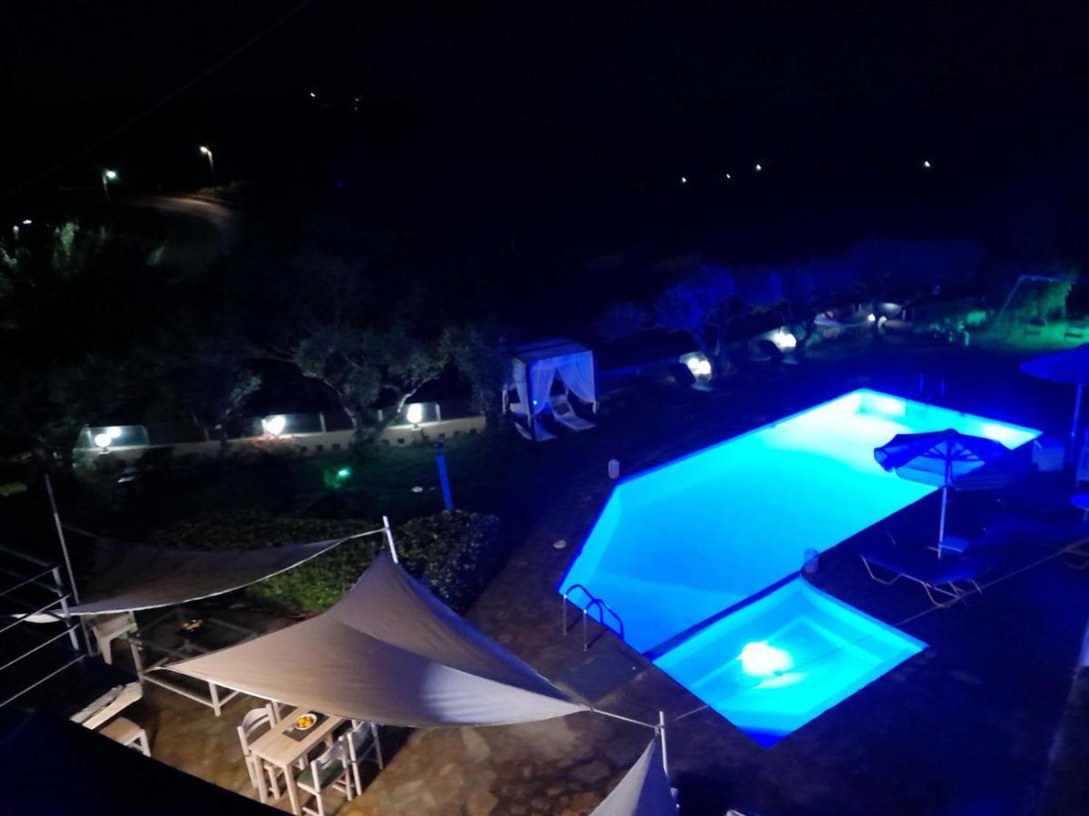 Asimina Apartment Istro Luaran gambar