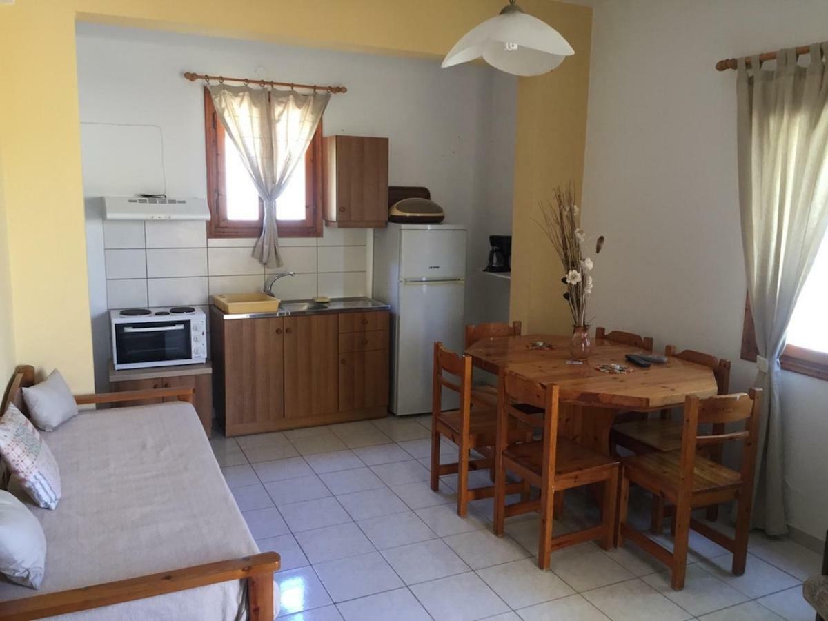 Asimina Apartment Istro Luaran gambar