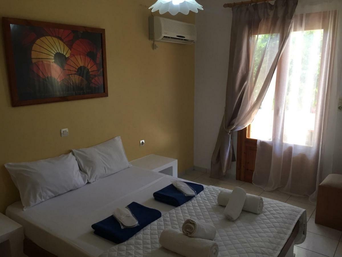 Asimina Apartment Istro Luaran gambar