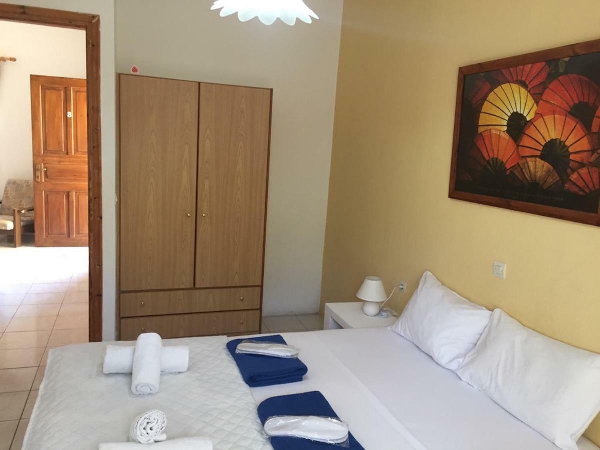 Asimina Apartment Istro Luaran gambar