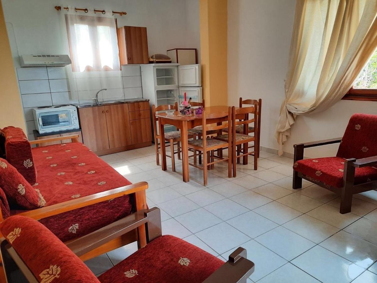 Asimina Apartment Istro Luaran gambar